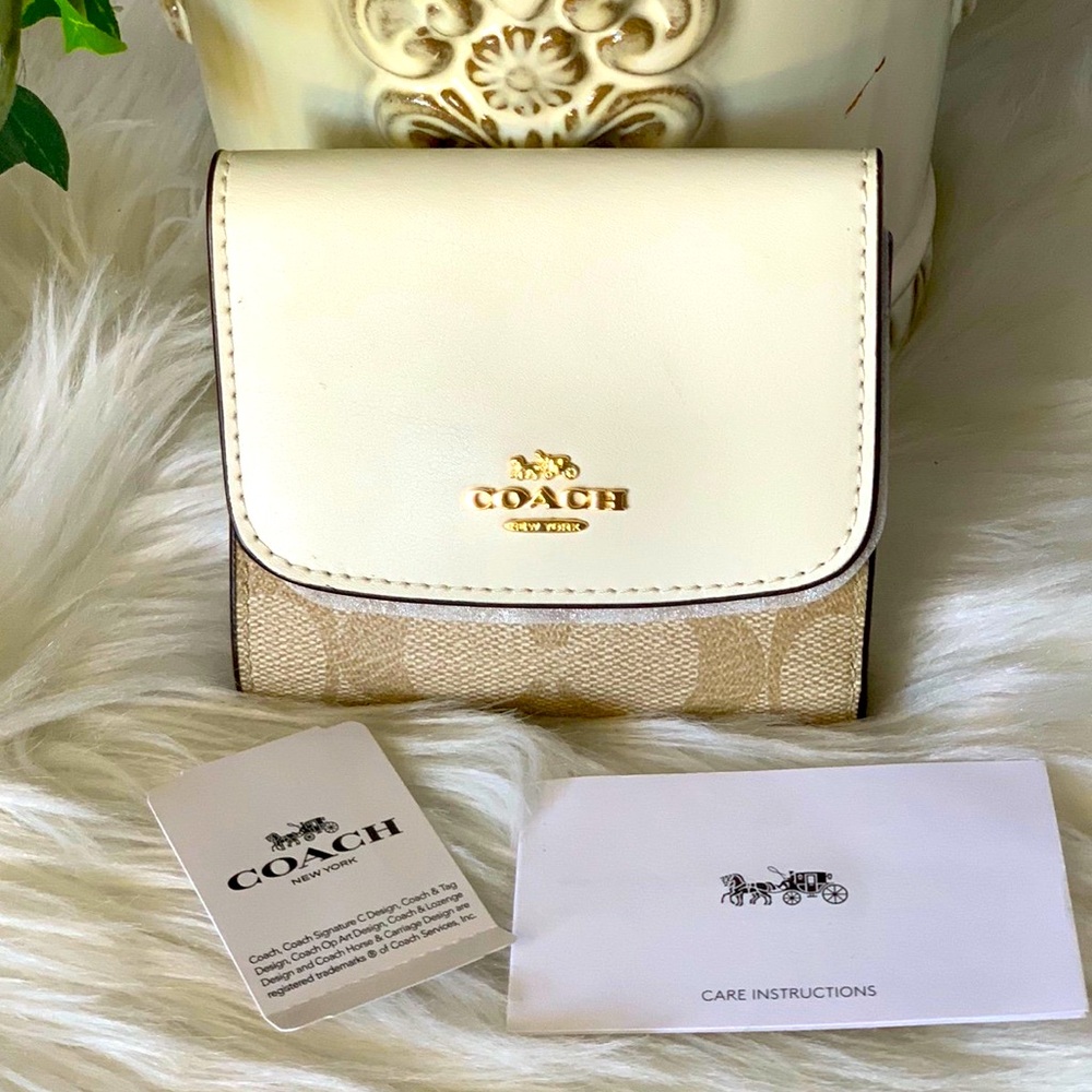 Coach Small Trifold Wallet In Blocked Signature Canvas
